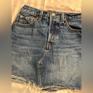 Levi's high waisted blue Jean skirt size 26